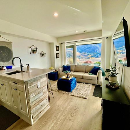 Beautiful Suite On Golf Course Kelowna Exterior foto