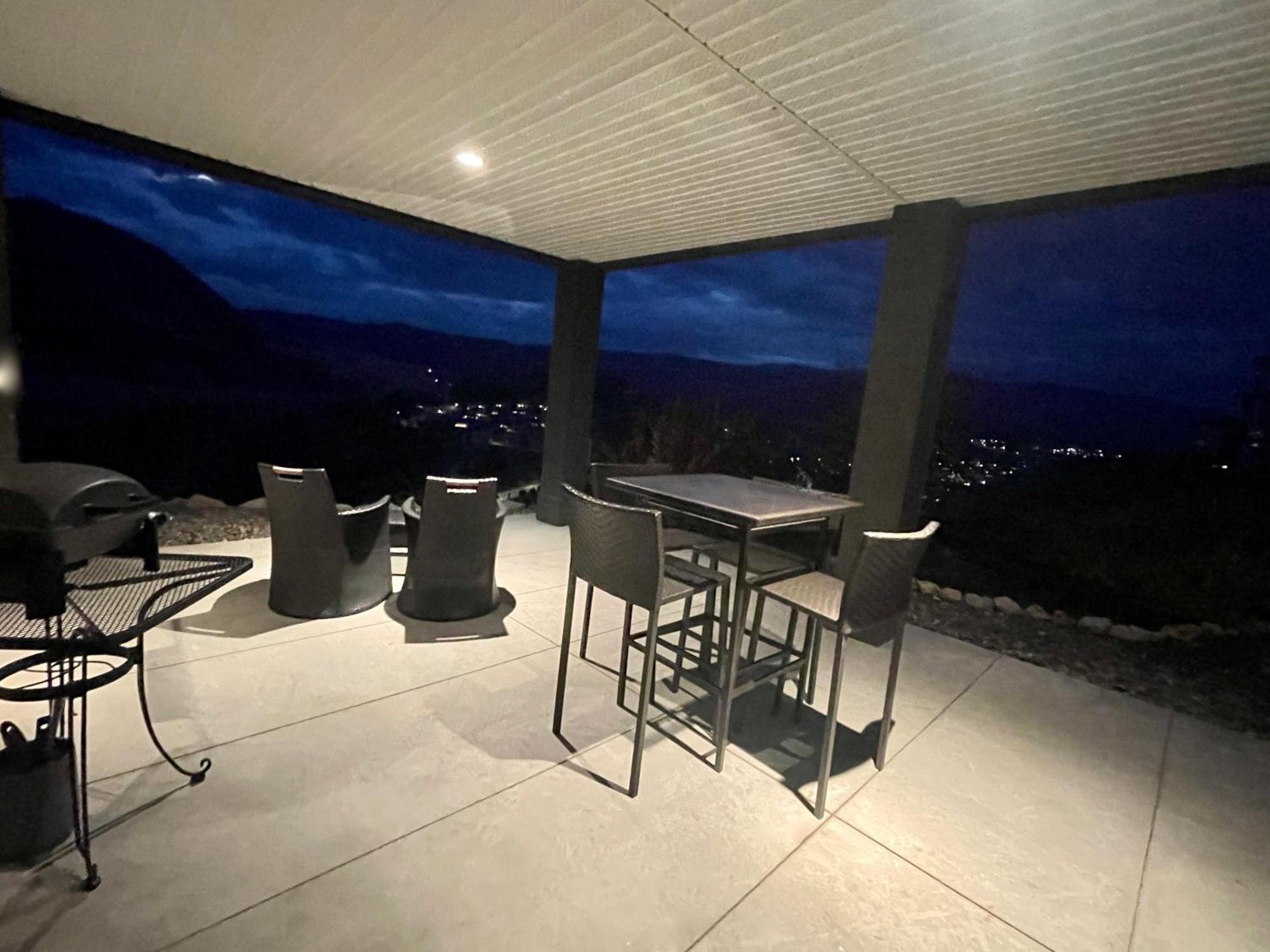 Beautiful Suite On Golf Course Kelowna Exterior foto