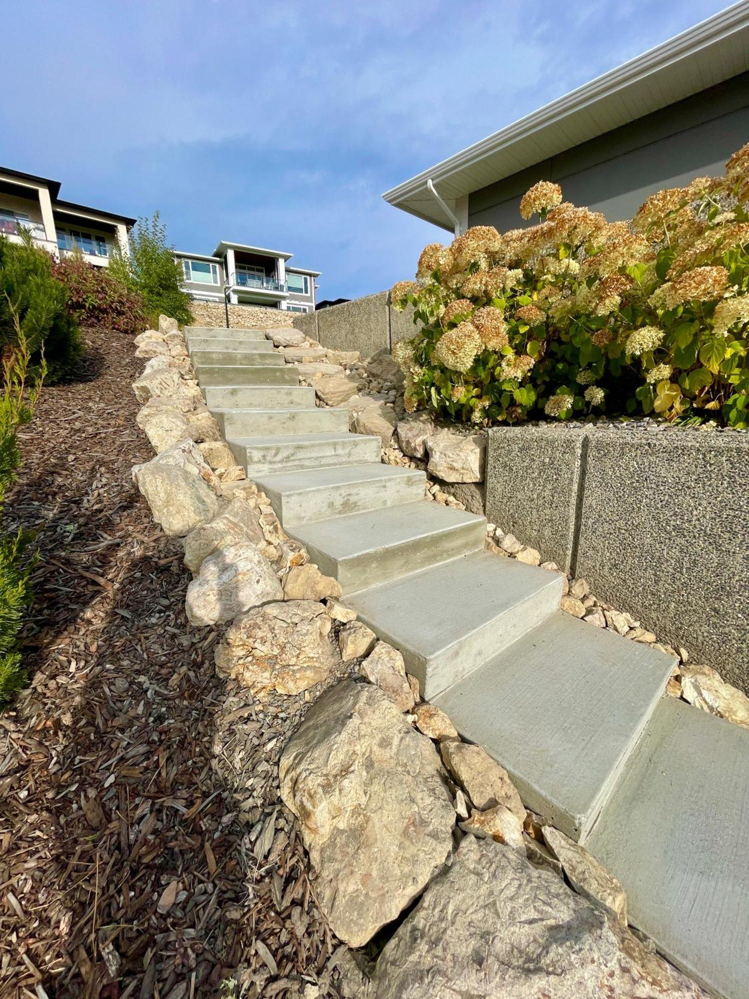 Beautiful Suite On Golf Course Kelowna Exterior foto